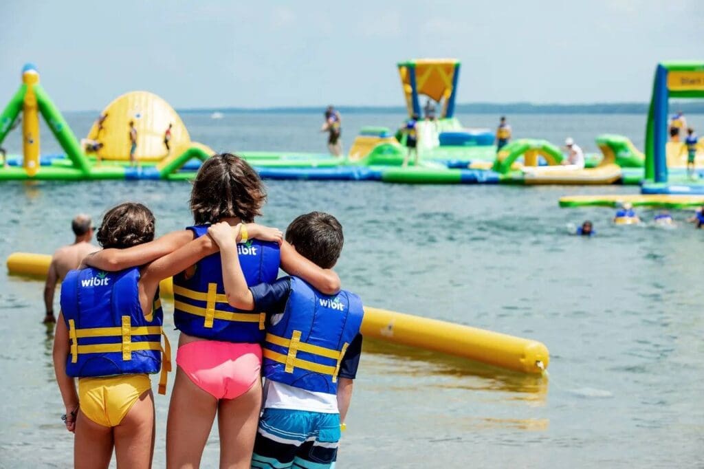 SplashON | Ontario Floating Water Park